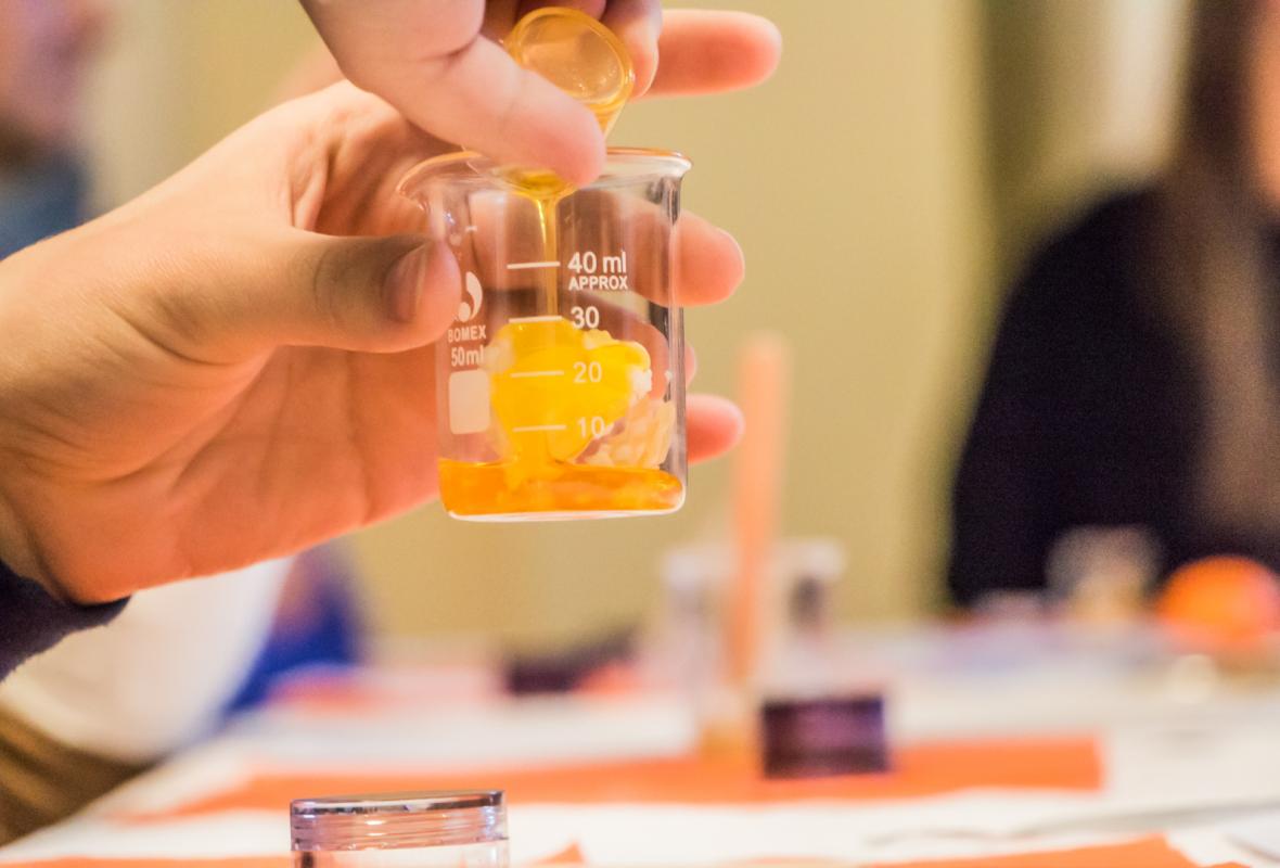 2015 12 02 Lūpų balzamo gamyba