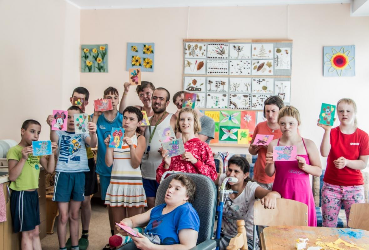 2016 06 28 piešimas spalvotu smėliu