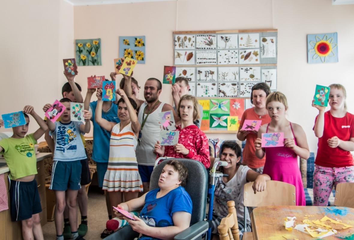 2016 06 28 piešimas spalvotu smėliu