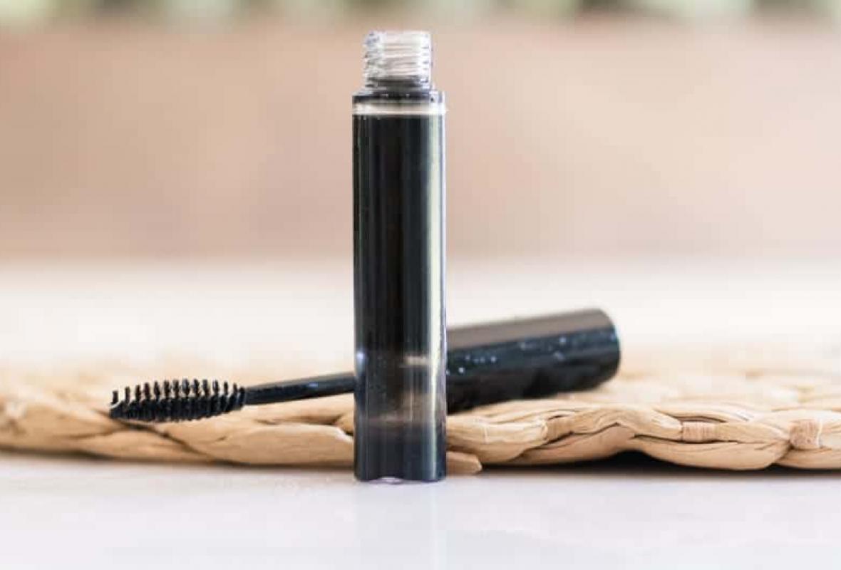 Naturalaus blakstienu tuso gamyba 3