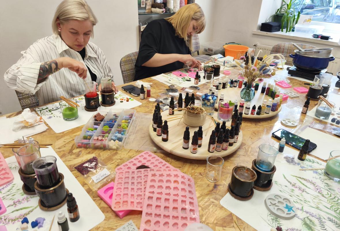 Soju vasko zvakiu dirbtuves 25