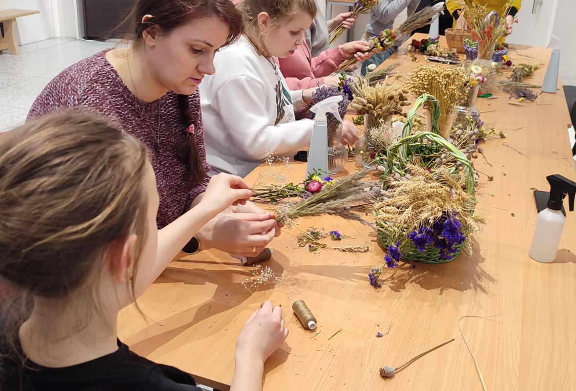 Velykiniu verbu risimas 7